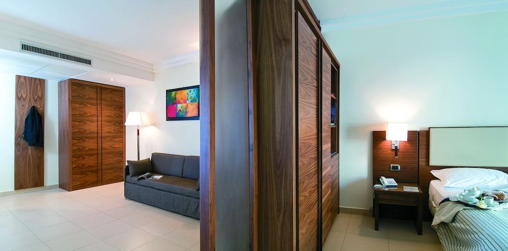 Suites & Residence Hotel Поццуоли Экстерьер фото
