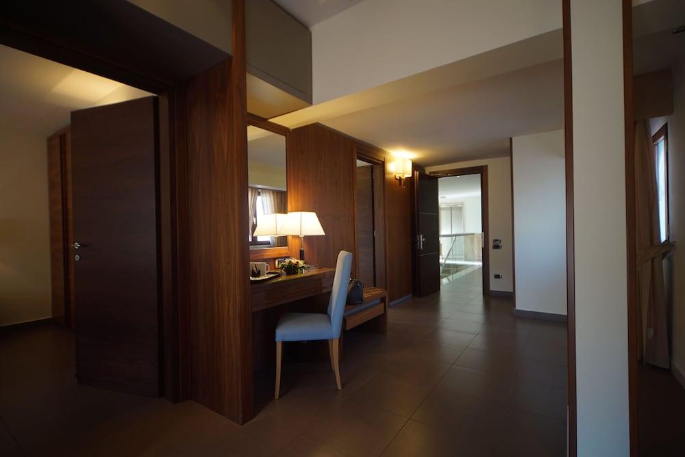 Suites & Residence Hotel Поццуоли Экстерьер фото
