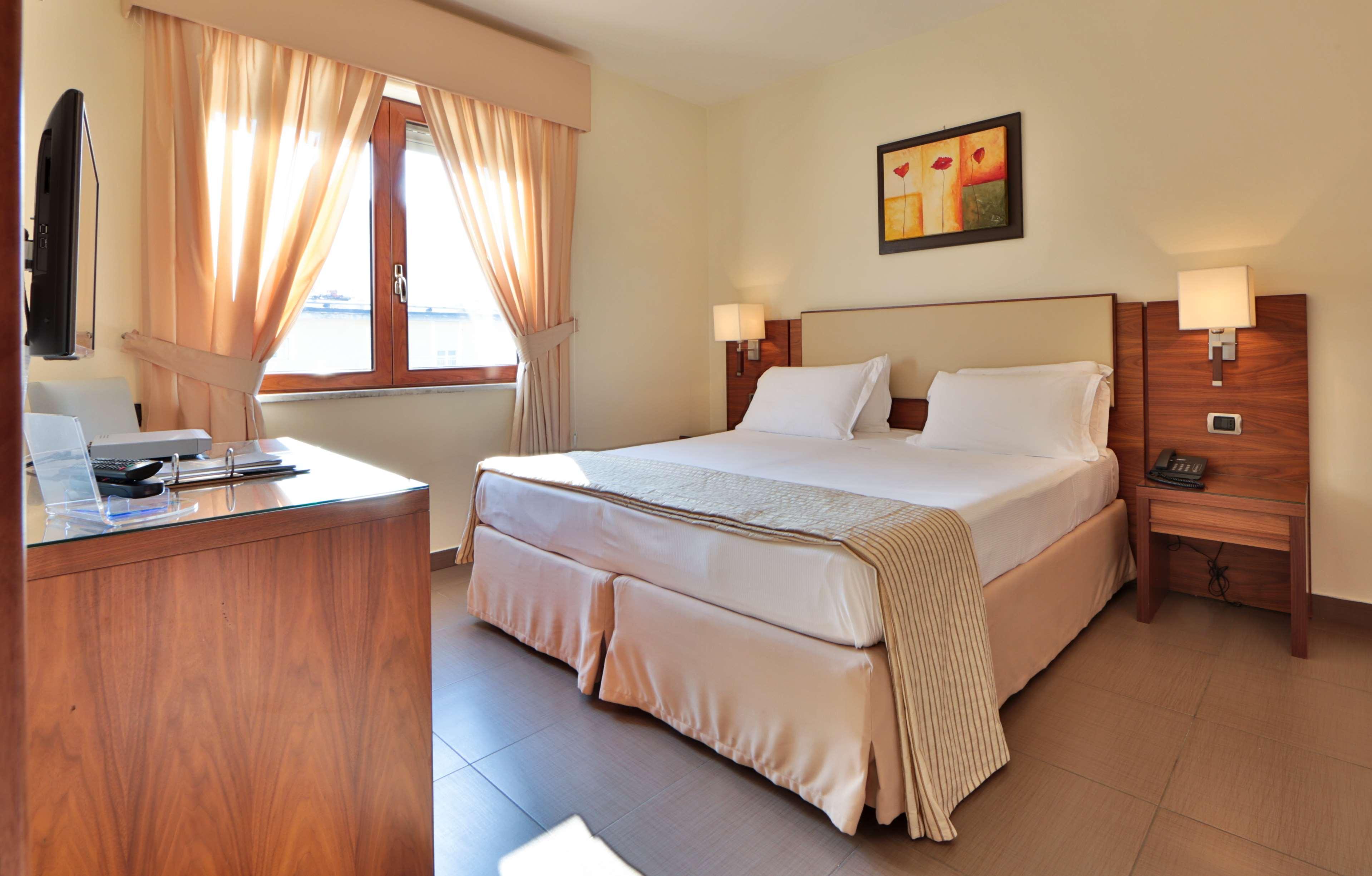 Suites & Residence Hotel Поццуоли Экстерьер фото