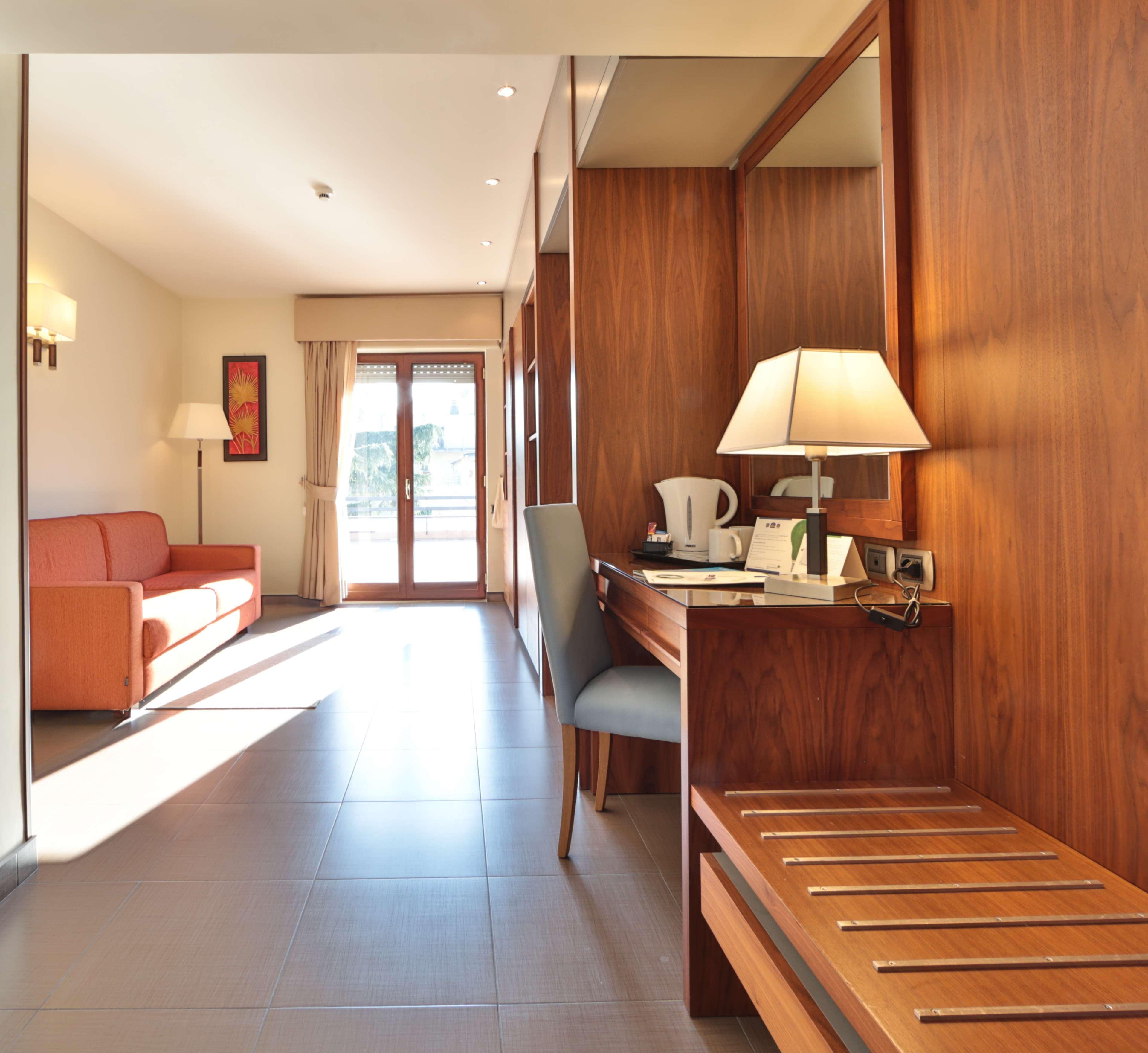 Suites & Residence Hotel Поццуоли Экстерьер фото