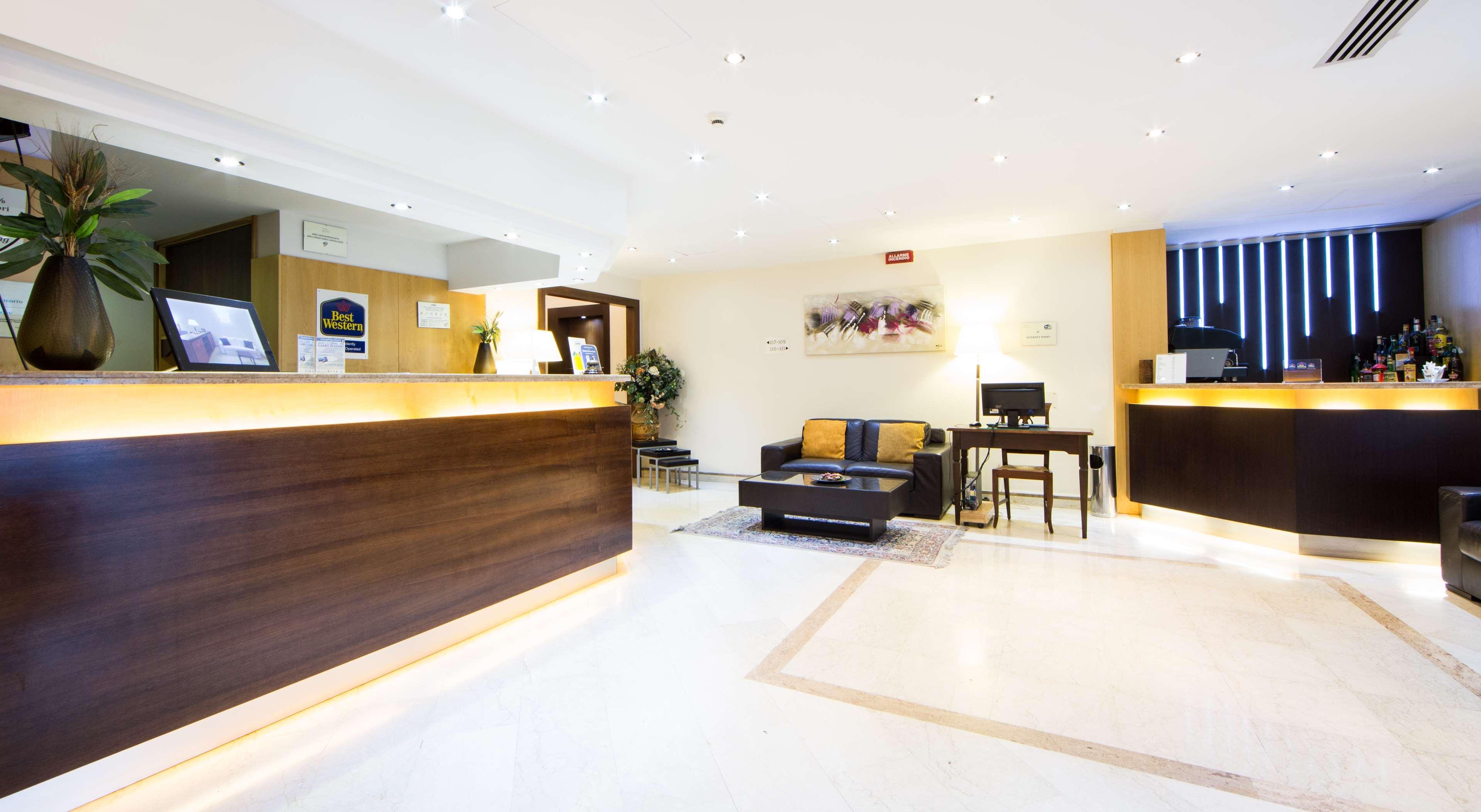Suites & Residence Hotel Поццуоли Экстерьер фото