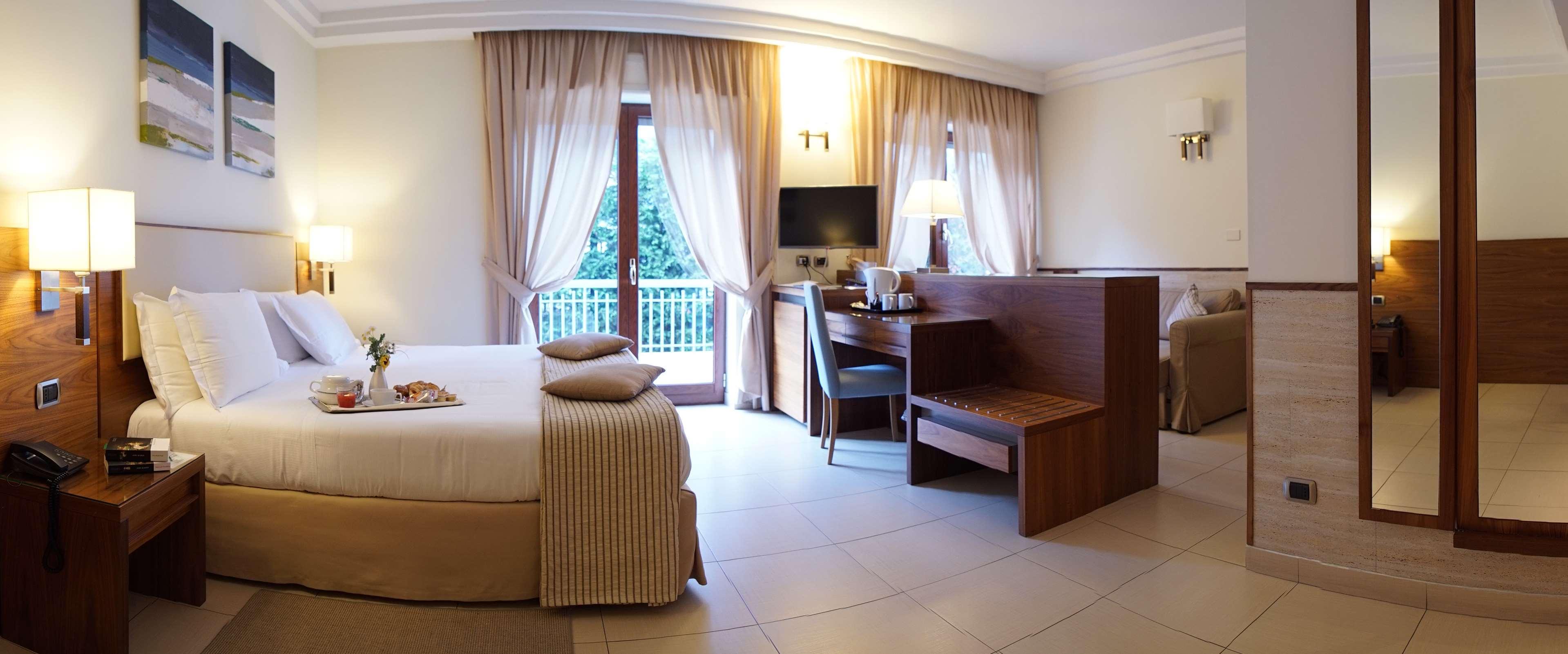 Suites & Residence Hotel Поццуоли Экстерьер фото
