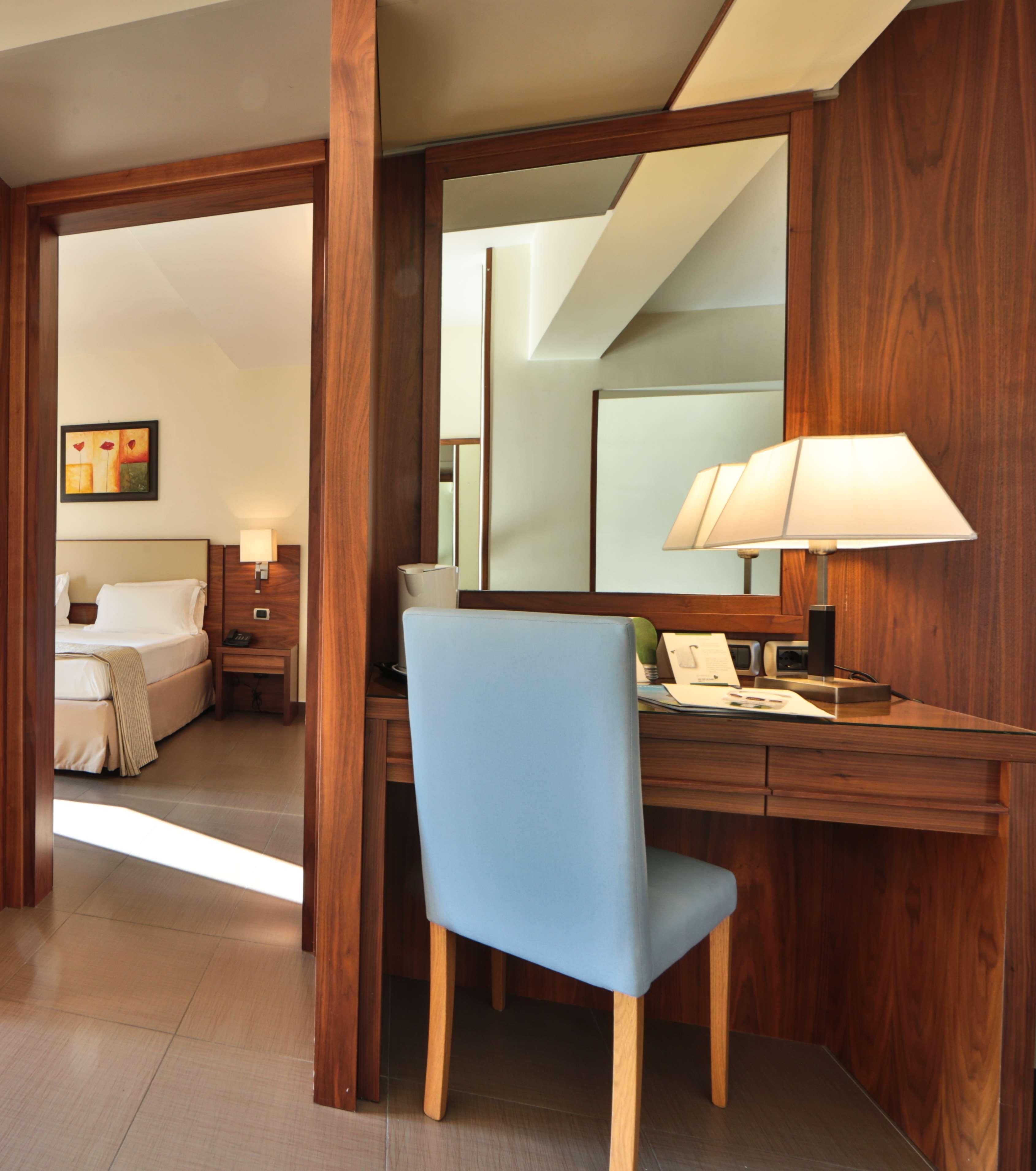 Suites & Residence Hotel Поццуоли Экстерьер фото