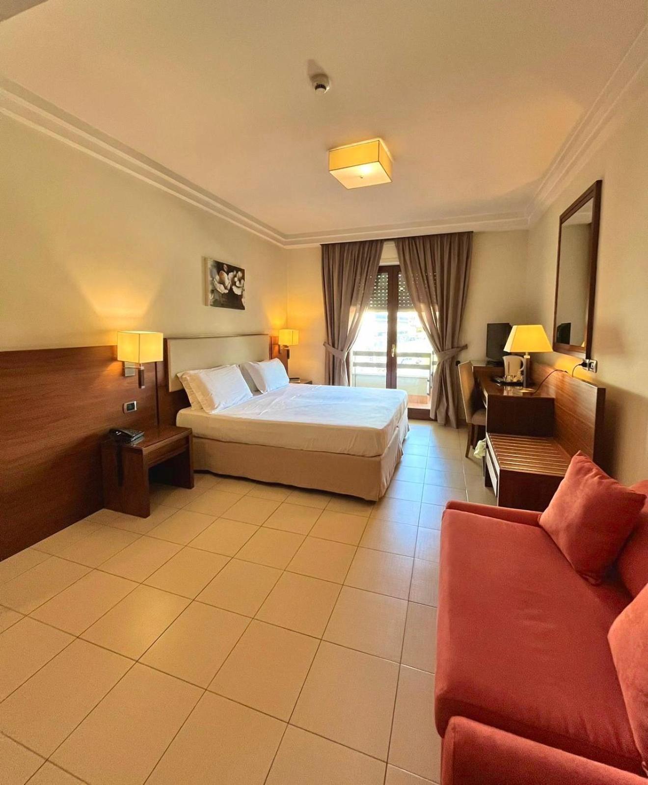 Suites & Residence Hotel Поццуоли Экстерьер фото